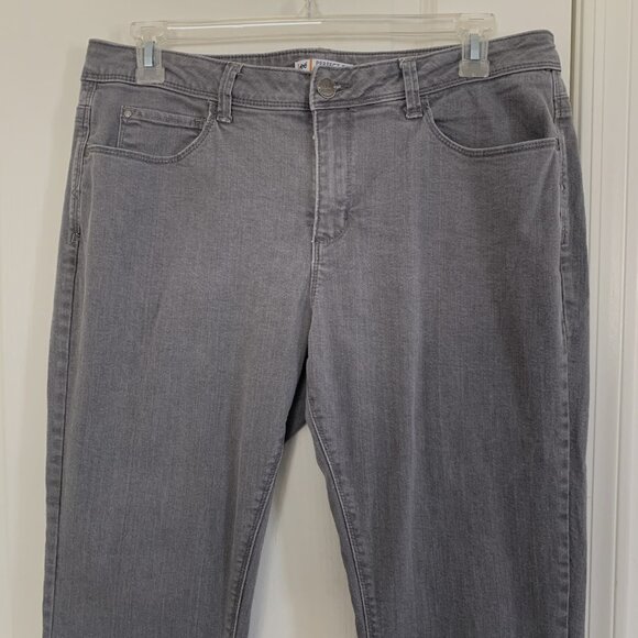 Lee Perfect Fit Straight Leg Jeans Just Below The Waist Denim Gray Size 18 S - Picture 5 of 7